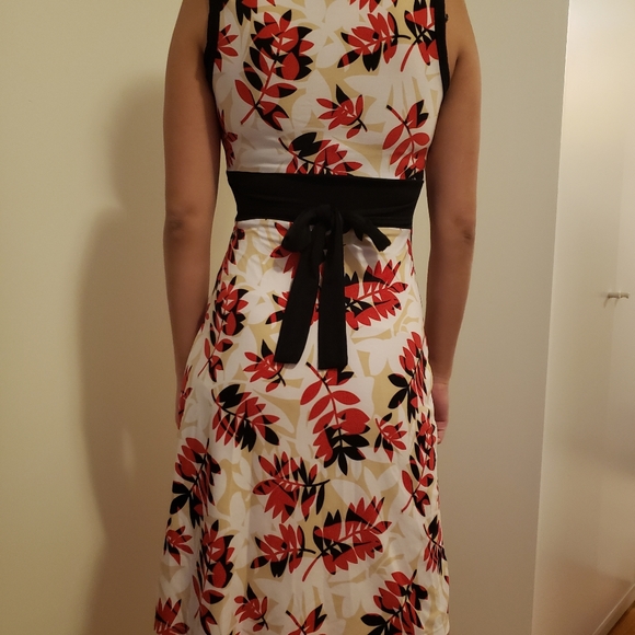 George dress - Picture 2 of 3